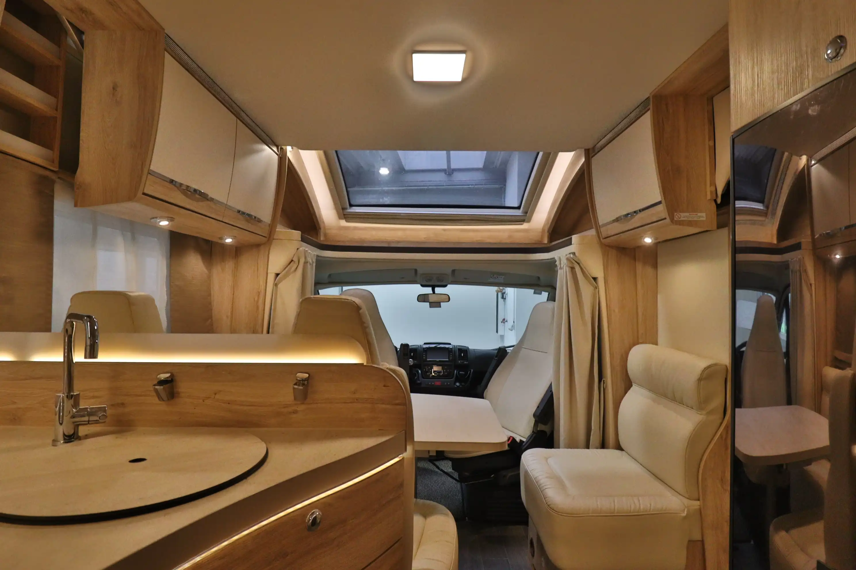 EURAMOBIL Profila RS 725 QB